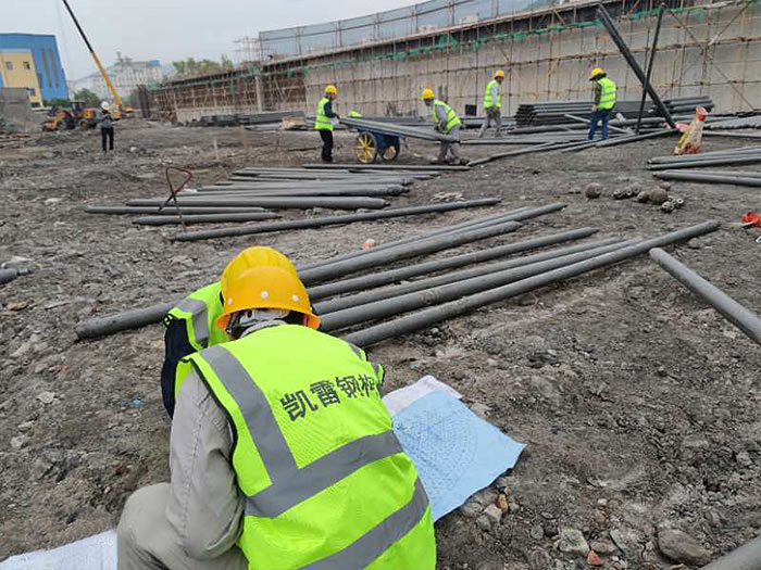 任丘螺栓球网架结构